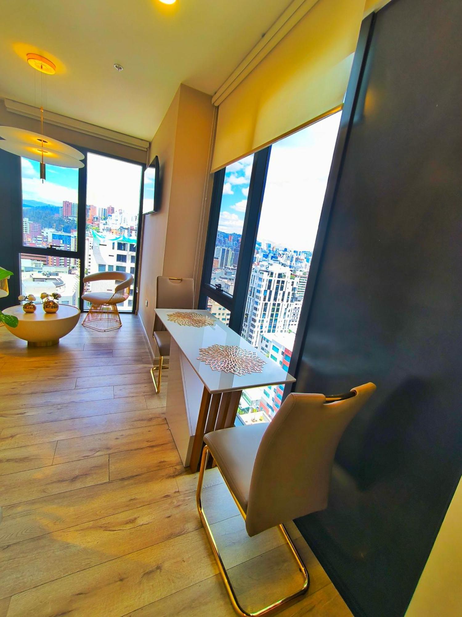 Republica Del Salvador Coliving Ecuador Xoe Apartment Quito Exterior photo