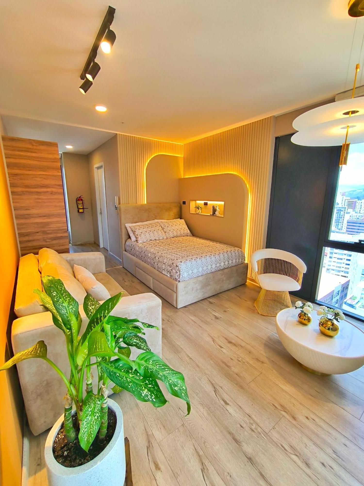 Republica Del Salvador Coliving Ecuador Xoe Apartment Quito Exterior photo
